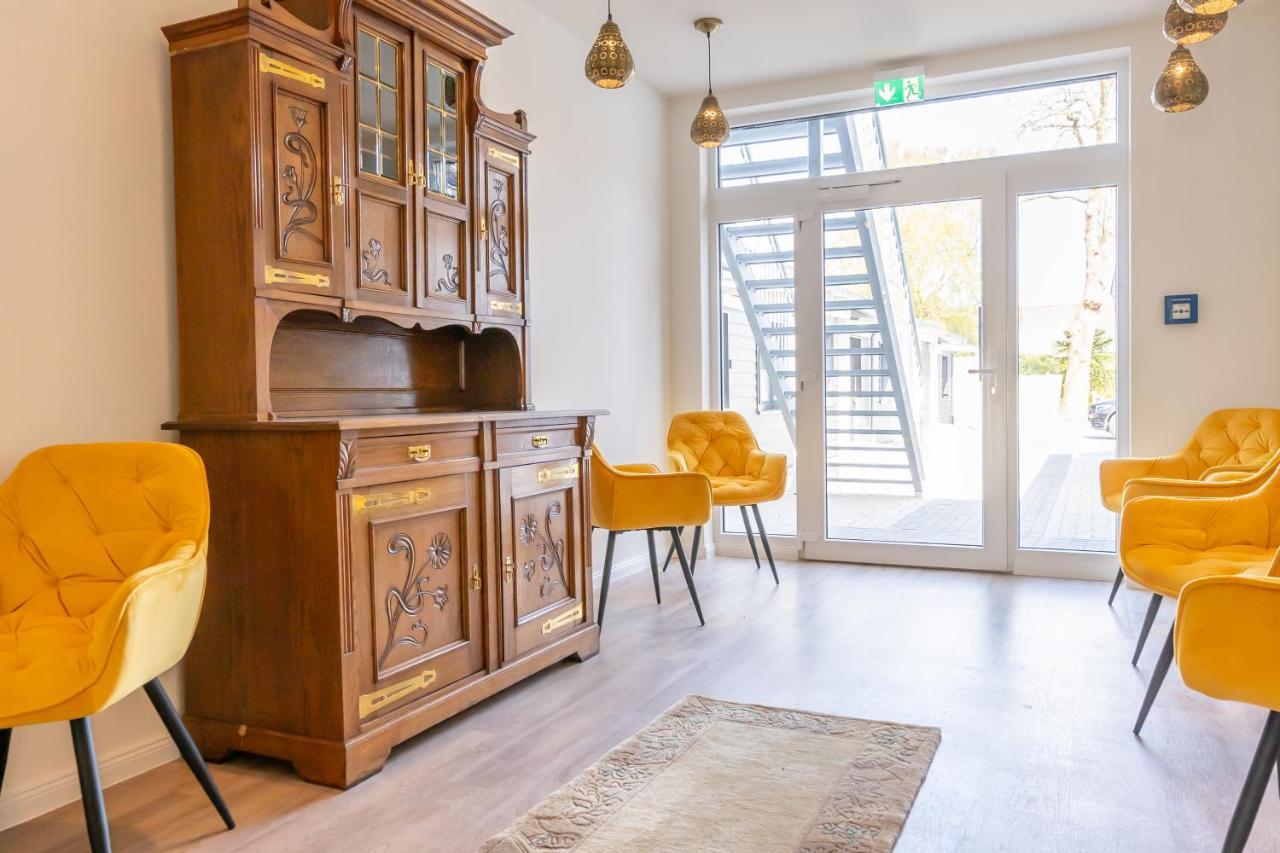 Landschaftliches Haus Aparthotel Tönning Exteriör bild